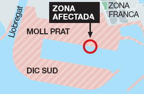 Ubicaci&oacute; del despla&ccedil;ament de 600 metres de blocs de formig&oacute; de les obres d'ampliaci&oacute; del port de Barcelona (Gener 2007)